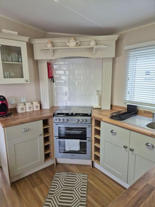Amazing 2Bedroom Caravan In Lincoln, Tattershall Buitenkant foto